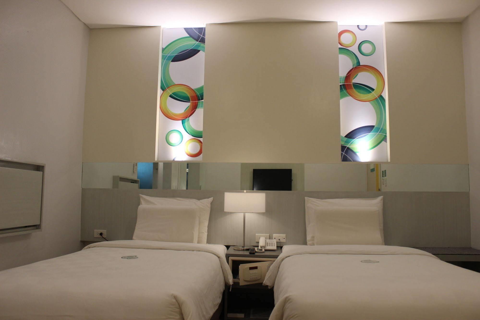 Go Hotels Butuan Butuan City Dış mekan fotoğraf