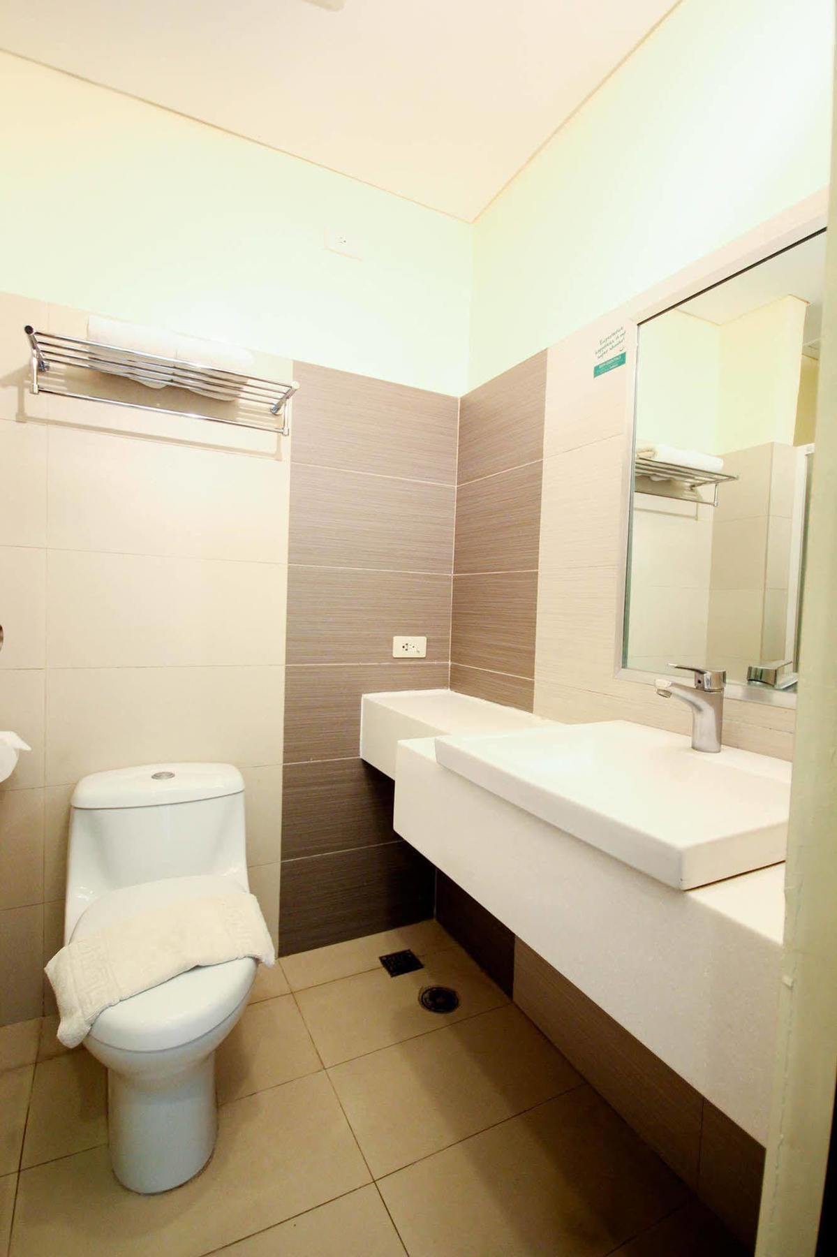 Go Hotels Butuan Butuan City Dış mekan fotoğraf